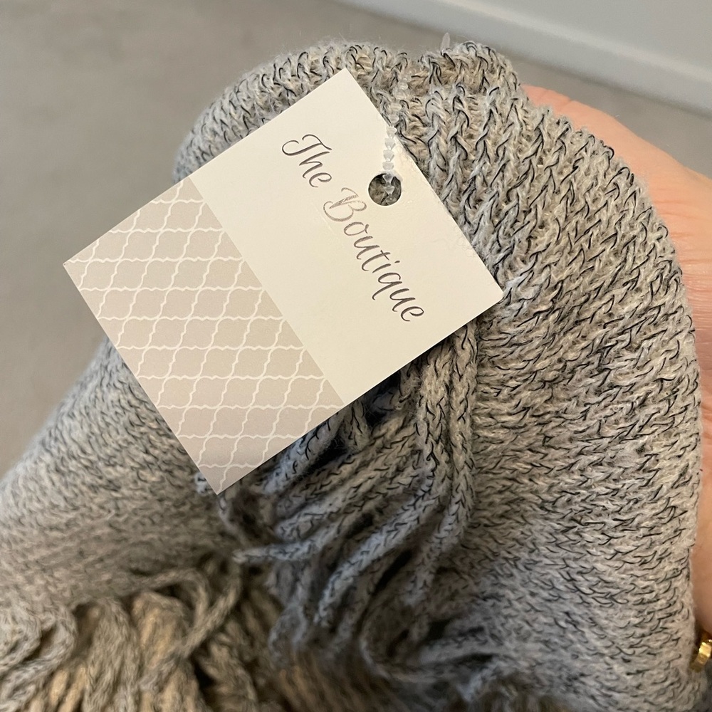 Infinity Scarf - Picture 3 of 5